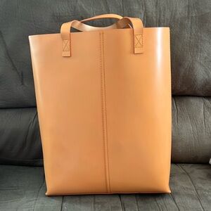 & Other Stories Bucket Bag - Excellent Condition.